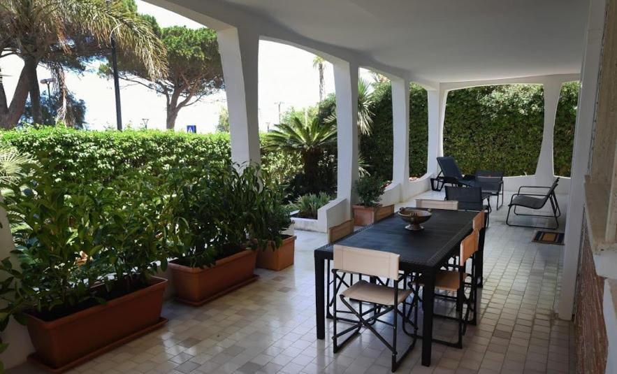 Villa Azzurra Beachfront Mondello - Palermo Bagian luar foto