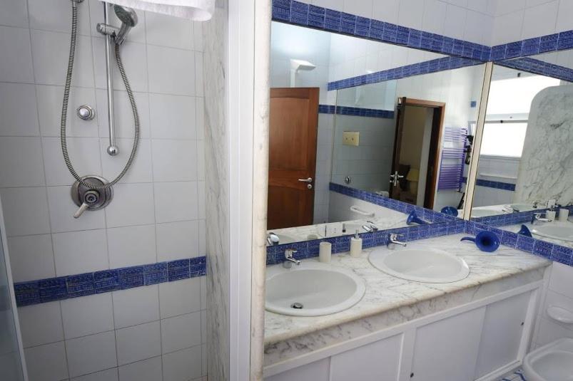 Villa Azzurra Beachfront Mondello - Palermo Bagian luar foto