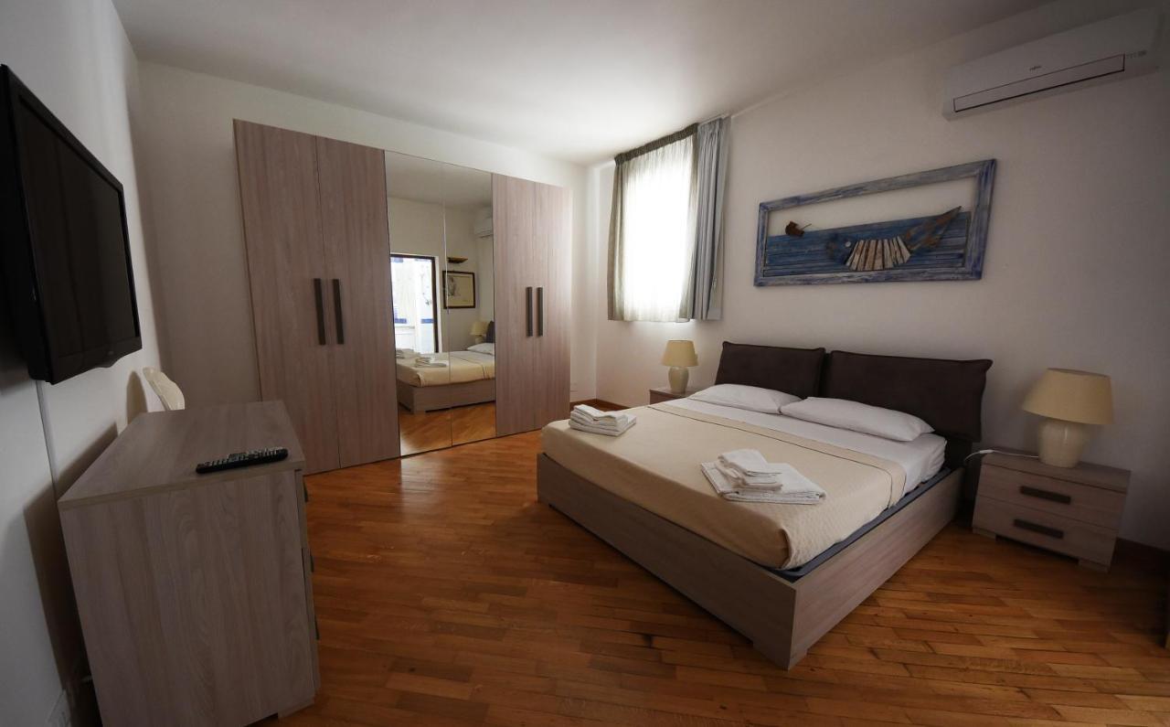 Villa Azzurra Beachfront Mondello - Palermo Bagian luar foto